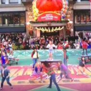 Wake Up With BWW 11/23: Watch Broadway's Thanksgiving Day Parade Performances, and More! Image