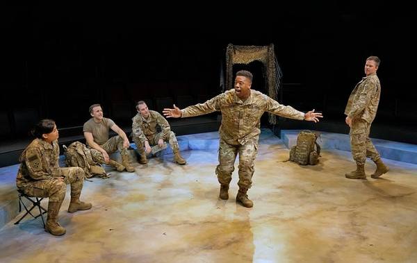 Photo Flash: First Look at LOOKING FOR CHRISTMAS at the Old Globe Image