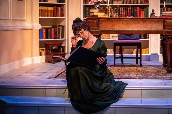 Photo Flash: First Look at Theatrical Outfit's MISS BENNET Image