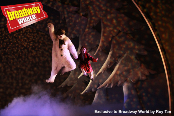 Photo Flash: First Look at THE SNOWMAN at Peacock Theatre Image