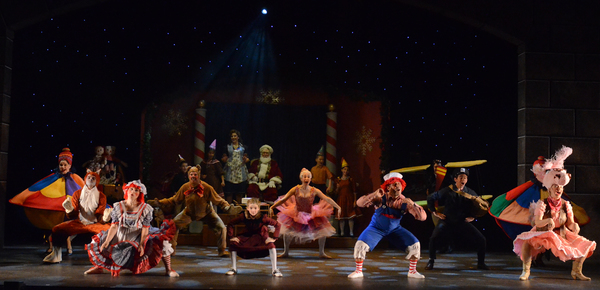 Photo Flash: Arizona Broadway Theatre Presents MIRACLE ON 34TH STREET 