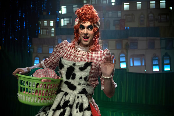 Photo Flash: Charles Court Opera Presents Holiday Panto BUTTONS: A CINDERELLA STORY Image