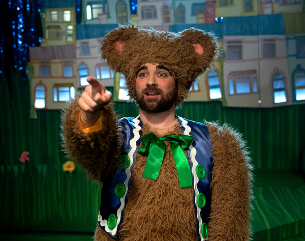 Photo Flash: Charles Court Opera Presents Holiday Panto BUTTONS: A CINDERELLA STORY Image
