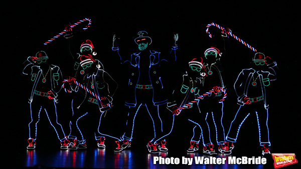 Photo Coverage: The Stars of THE ILLUSIONISTS - MAGIC OF THE HOLIDAYS Meet The Press! Image