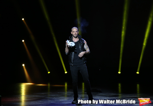 Photo Coverage: The Stars of THE ILLUSIONISTS - MAGIC OF THE HOLIDAYS Meet The Press! Image