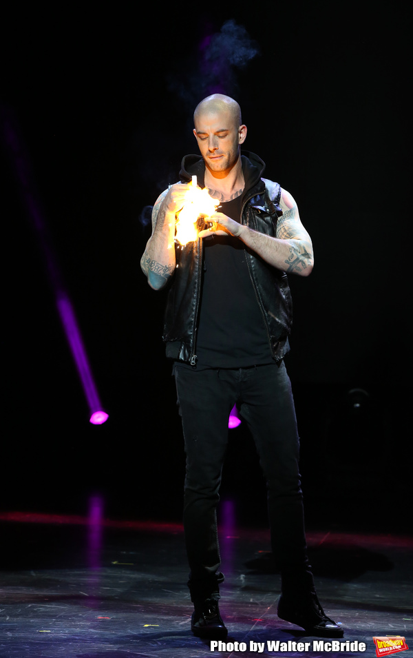 Photo Coverage: The Stars of THE ILLUSIONISTS - MAGIC OF THE HOLIDAYS Meet The Press! Image