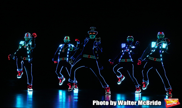 Photo Coverage: The Stars of THE ILLUSIONISTS - MAGIC OF THE HOLIDAYS Meet The Press! Image