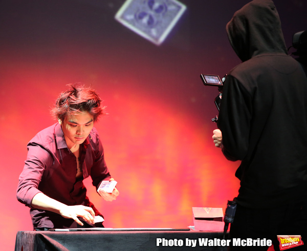 Photo Coverage: The Stars of THE ILLUSIONISTS - MAGIC OF THE HOLIDAYS Meet The Press! Image