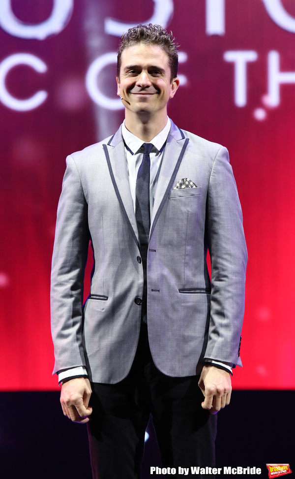Photo Coverage: The Stars of THE ILLUSIONISTS - MAGIC OF THE HOLIDAYS Meet The Press! Image