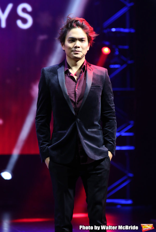 Photo Coverage: The Stars of THE ILLUSIONISTS - MAGIC OF THE HOLIDAYS Meet The Press! Image