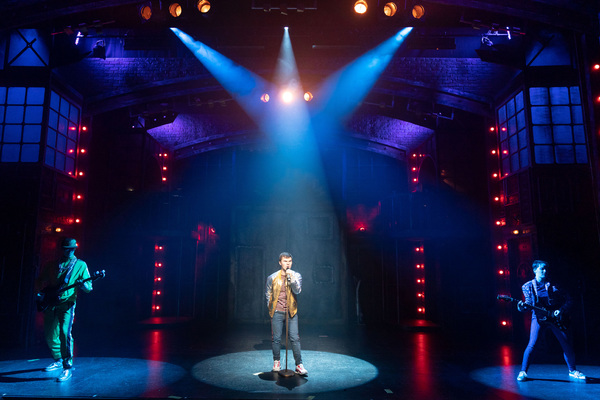 Photo Flash: First Look at Nuffield Southampton Theatres' BILLIONAIRE BOY Image