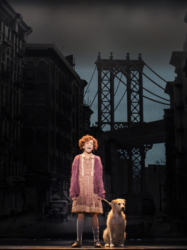 Photo Flash: Get A First Look At 5th Avenue Theatre's New Production Of ANNIE Image