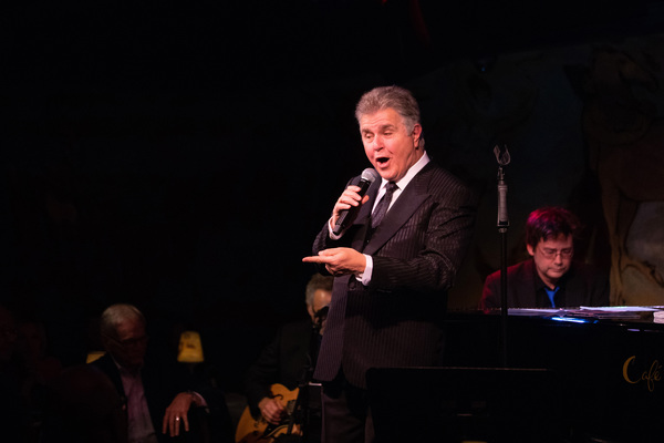 Photo Flash: Steve Tyrell Takes the Stage at Cafe Carlyle Image