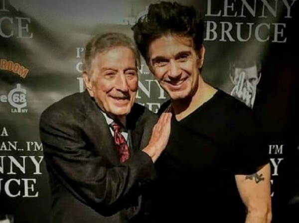 Photo Flash: Tony Bennett Stops In At I'M NOT A COMEDIAN...I'M LENNY BRUCE Image