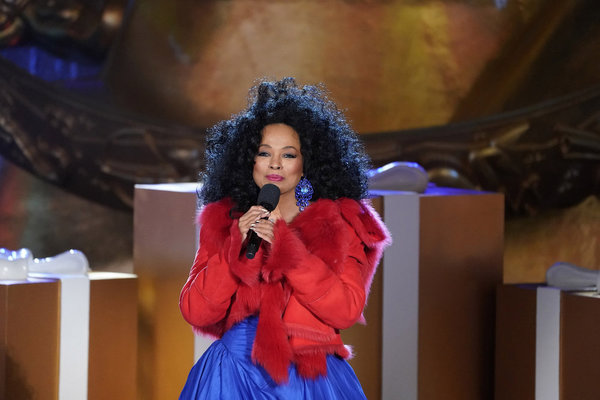 Photo Coverage: See Billy Porter, Diana Ross Perform at CHRISTMAS IN ROCKEFELLER CENTER 