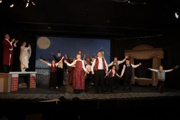 Photo Coverage: First look at Curtain Players' A CHRISTMAS CAROL Image