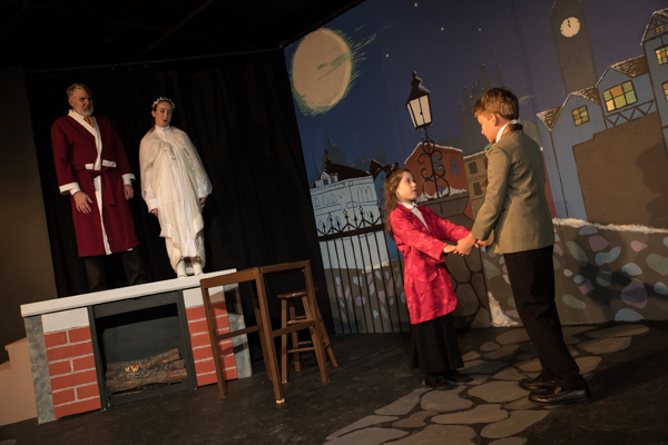 Photo Coverage: First look at Curtain Players' A CHRISTMAS CAROL Image