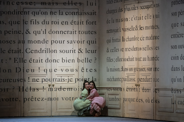 Photo Flash: The Lyric Opera of Chicago Presents CENDRILLION Image