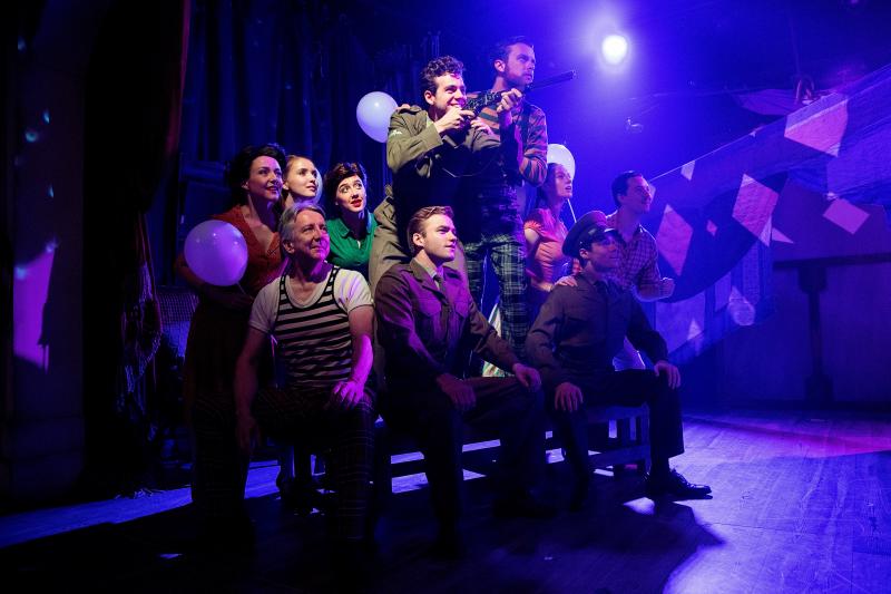 Review: Artful Direction And Strong Performances Are Andrew Lloyd Webber's Challenging ASPECTS OF LOVE's Saving Grace Image