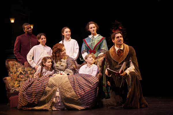 Photo Flash: First Look at Great Lakes Theater's A CHRISTMAS CAROL Image