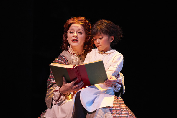 Photo Flash: First Look at Great Lakes Theater's A CHRISTMAS CAROL Image
