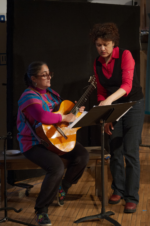 Photo Flash: In Rehearsal with Steppenwolf's LA RUTA Image