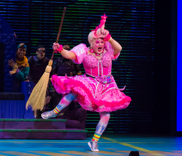Photo Flash: Get A First Look At Ross Petty's THE WIZARD OF OZ - A Toto-ly Twistered Family Musical Image