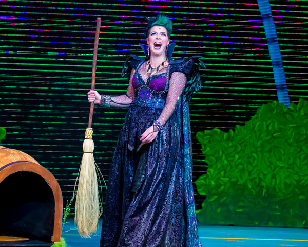 Photo Flash: Get A First Look At Ross Petty's THE WIZARD OF OZ - A Toto-ly Twistered Family Musical Image