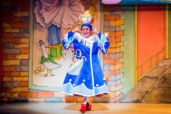 Photo Flash: First Look at Hackney Empire's ALADDIN Image
