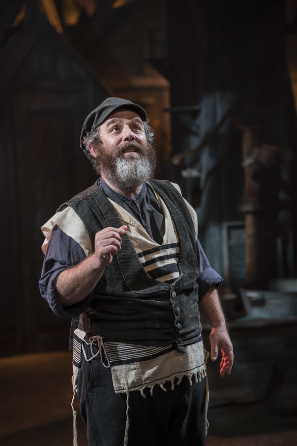 Photo Flash: First Look at Menier Chocolate Factory's Revival Of FIDDLER ON THE ROOF  Image