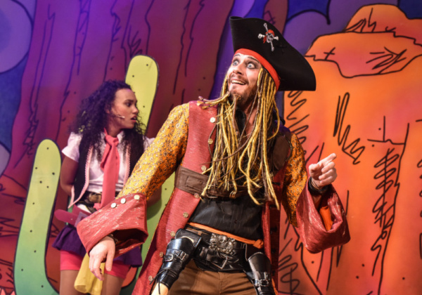 Photo Flash: ROBINSON CRUSOE Opens To Rave Reviews At Greenwich Theatre Image