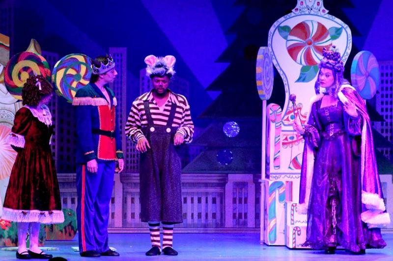 Feature: THE NUTCRACKER at Broadway Palm Dinner Theatre 
