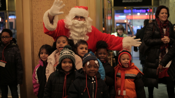 Photo Flash: NYCCHP Treats 800 Homeless Children to KING KONG Image
