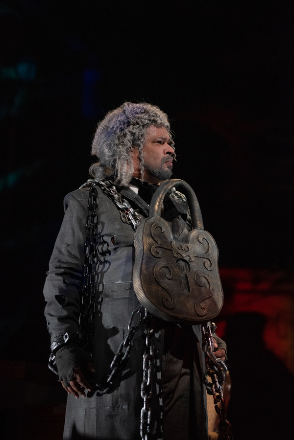 Photo Flash: Virginia Stage Company Presents A CHRISTMAS CAROL Image