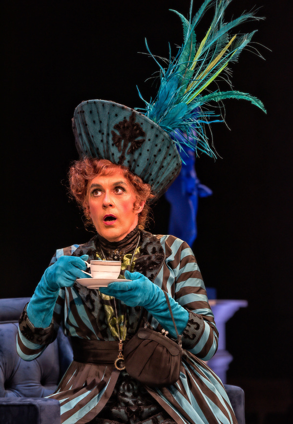 Photo Flash: THE IMPORTANCE OF BEING EARNEST At Everyman Theatre 