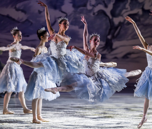 Review: THE NUTCRACKER at Academy Of Music Image