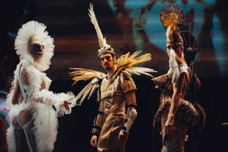 Review: FASHION FREAK SHOW at Folies Bergère 