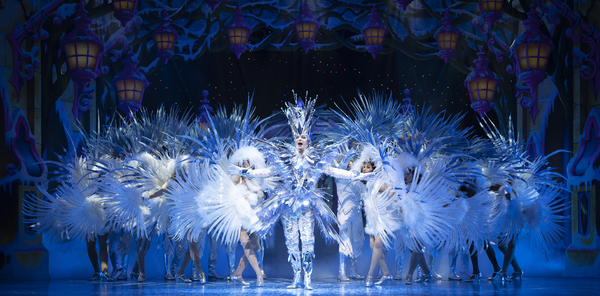Photo Flash: First Look at SNOW WHITE at the London Palladium 