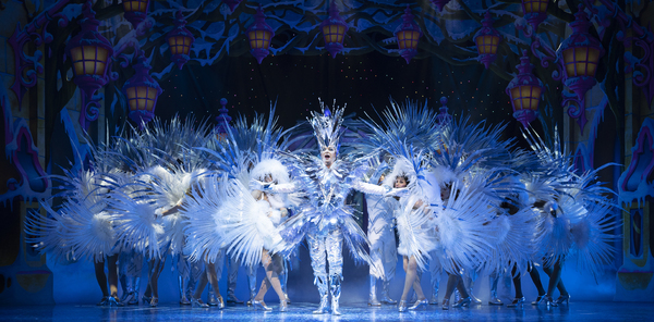 Photo Flash: First Look at SNOW WHITE at the London Palladium Image