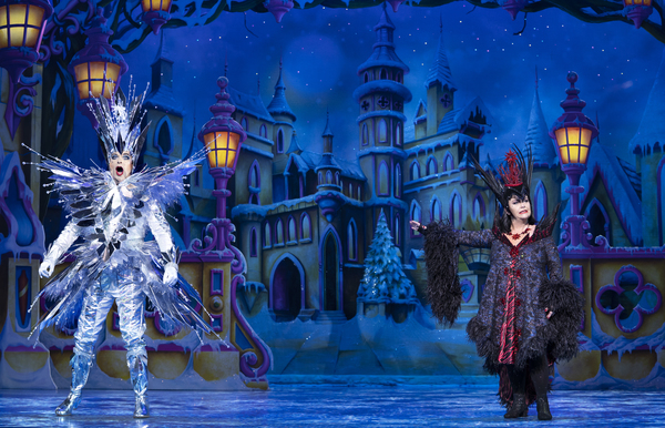 Photo Flash: First Look at SNOW WHITE at the London Palladium Image