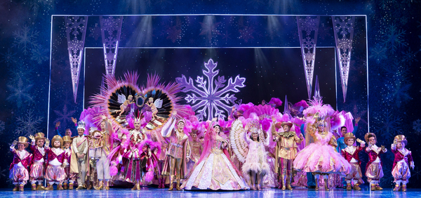 Photo Flash: First Look at SNOW WHITE at the London Palladium 