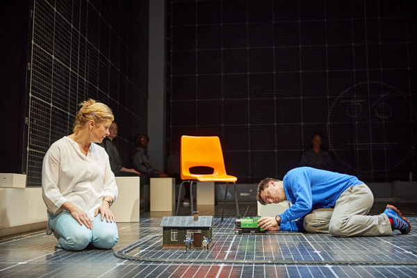 Photo Flash: New Production Photos From THE CURIOUS INCIDENT OF THE DOG IN THE NIGHT-TIME Image