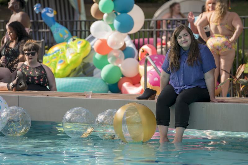 See a First Look of SHRILL, a New Hulu Series Starring Aidy Bryant 