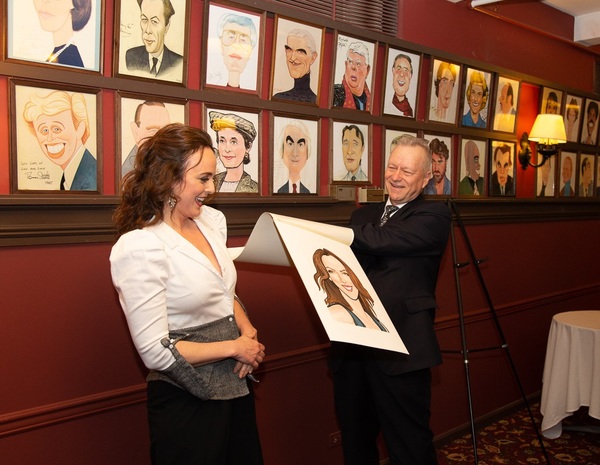 Photo Flash: Melissa Errico Unveils New Portrait at Sardi's! 