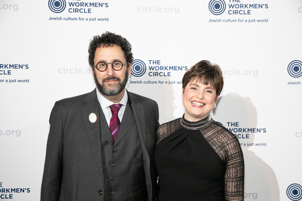 Photo Flash: The Workmen's Circle Honors Pulitzer Prize- and Tony Award-Winning Playwright and Screenwriter Tony Kushner Image