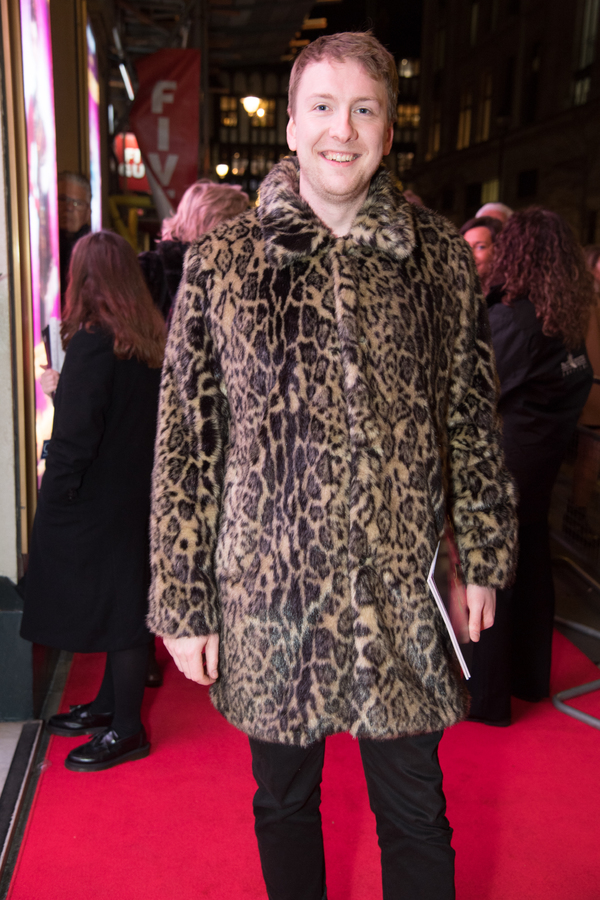 Photo Flash: Inside the Gala Night For SNOW WHITE at the London Palladium Image