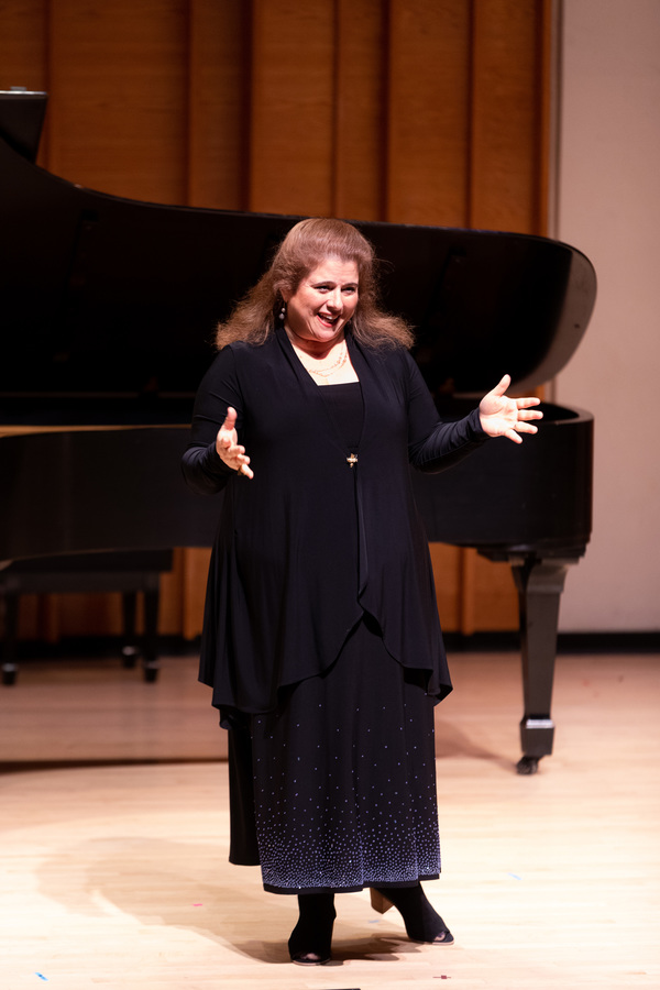 Photo Flash: PREFORMANCES WITH ALLISON CHARNEY Continues Tenth Anniversary Season At Merkin Concert Hal Image
