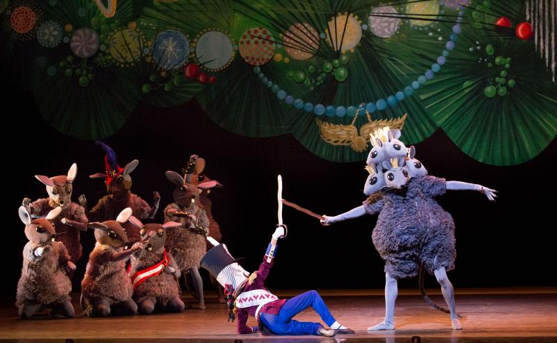 Review: MIAMI CITY BALLET PRESENTS GEORGE BALANCHINE'S NUTCRACKER BALLET at Dorothy Chandler Pavilion 