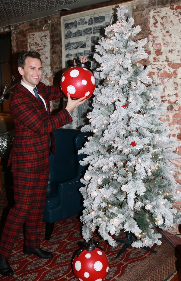 Photo Coverage: Daniel Reichard Celebrates 11th Annual Holiday Brunch! 