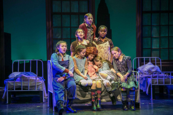 Photo Flash: Downtown Cabaret Theatre Stages ANNIE Image